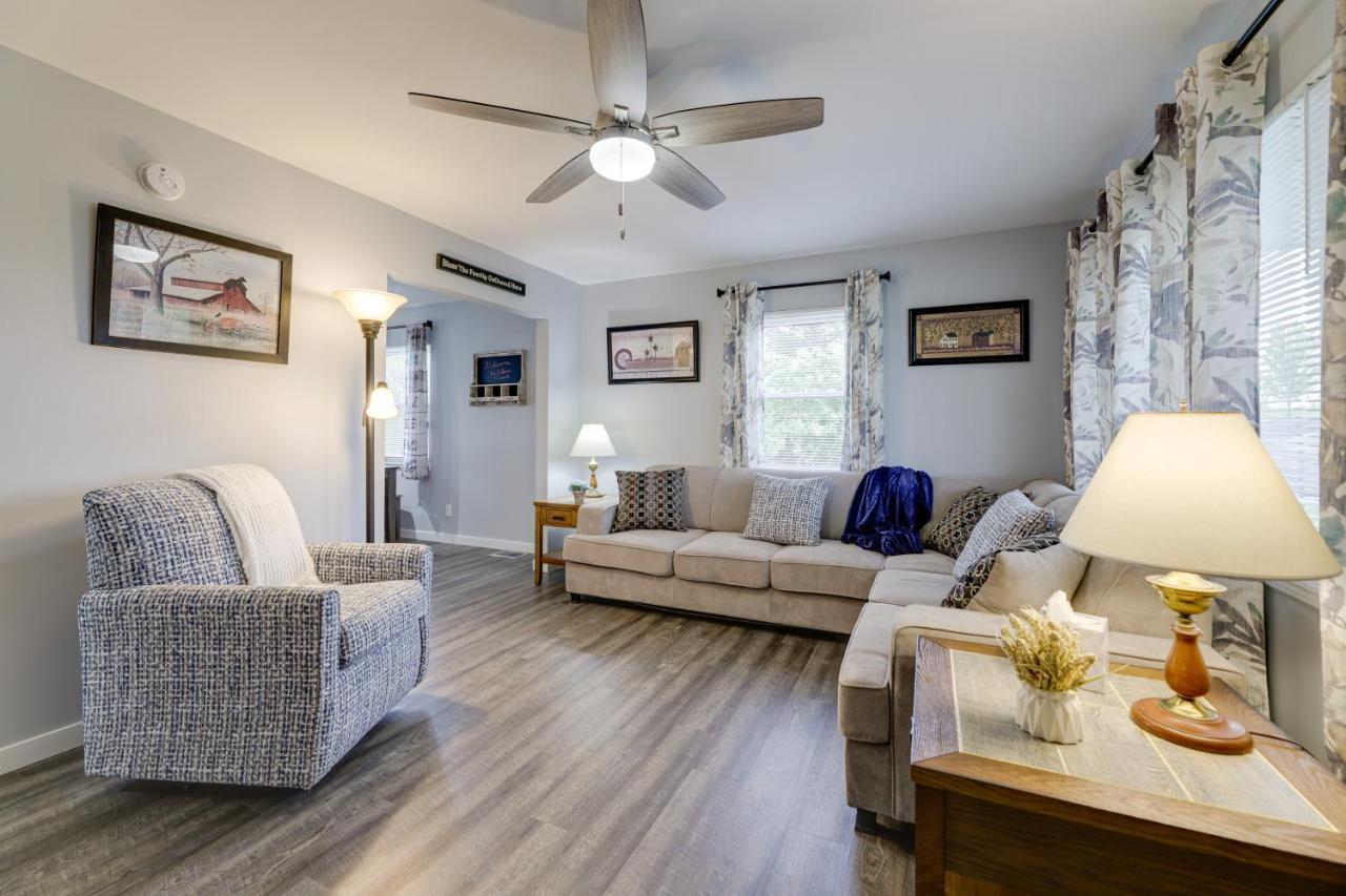Cozy Kentucky Retreat - Deck, Near Ark Encounter! Villa Dry Ridge Bagian luar foto